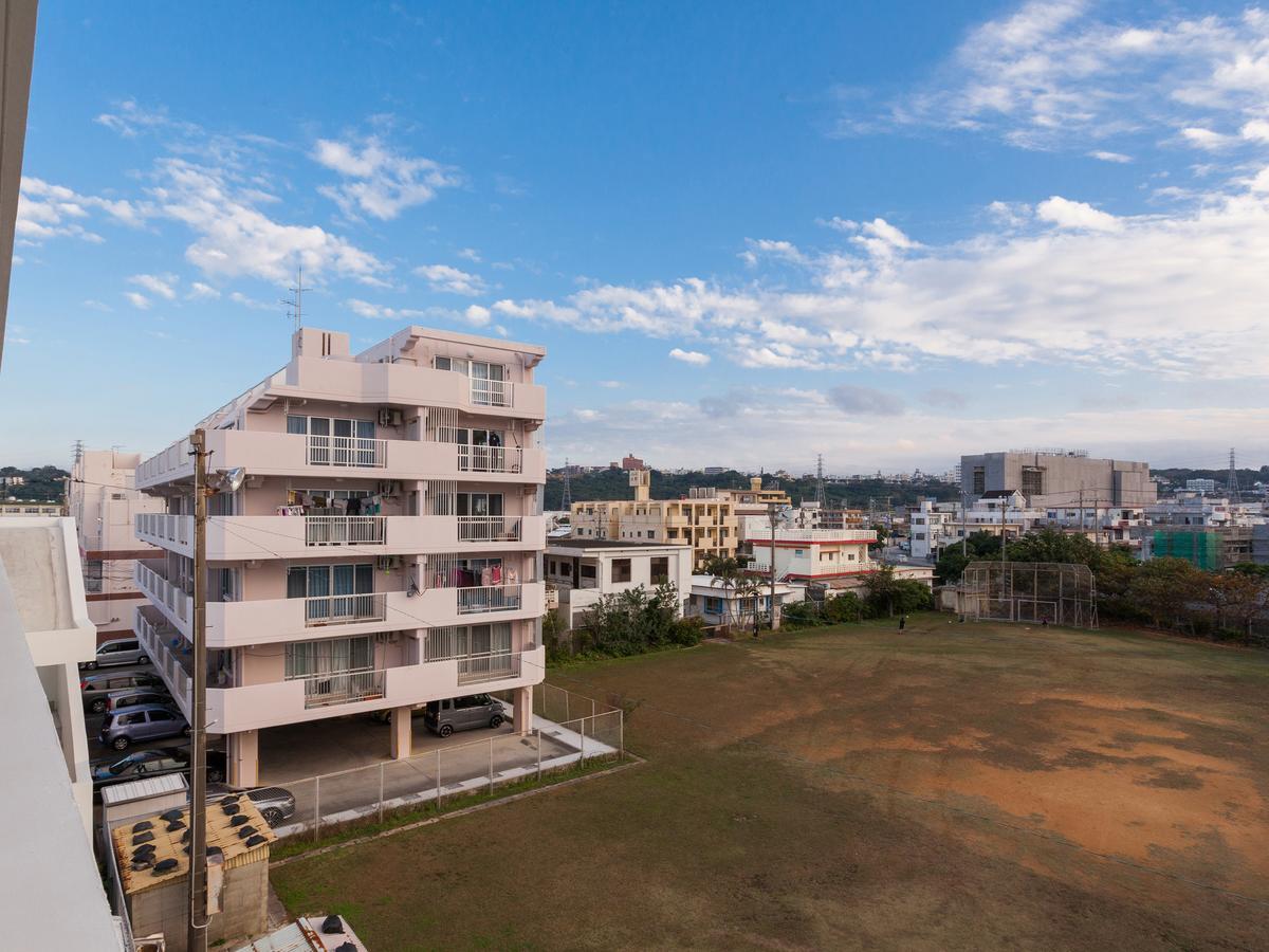 Kariyushi Condominium Resort Chatan Araha Sunset Exterior photo